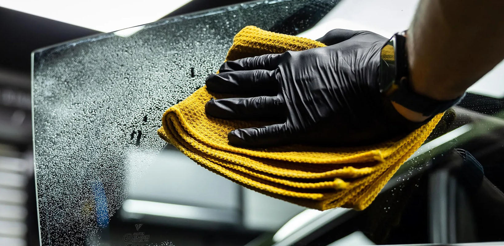 Rekomendasi Obat Jamur Kaca Mobil Terbaik & Ampuh