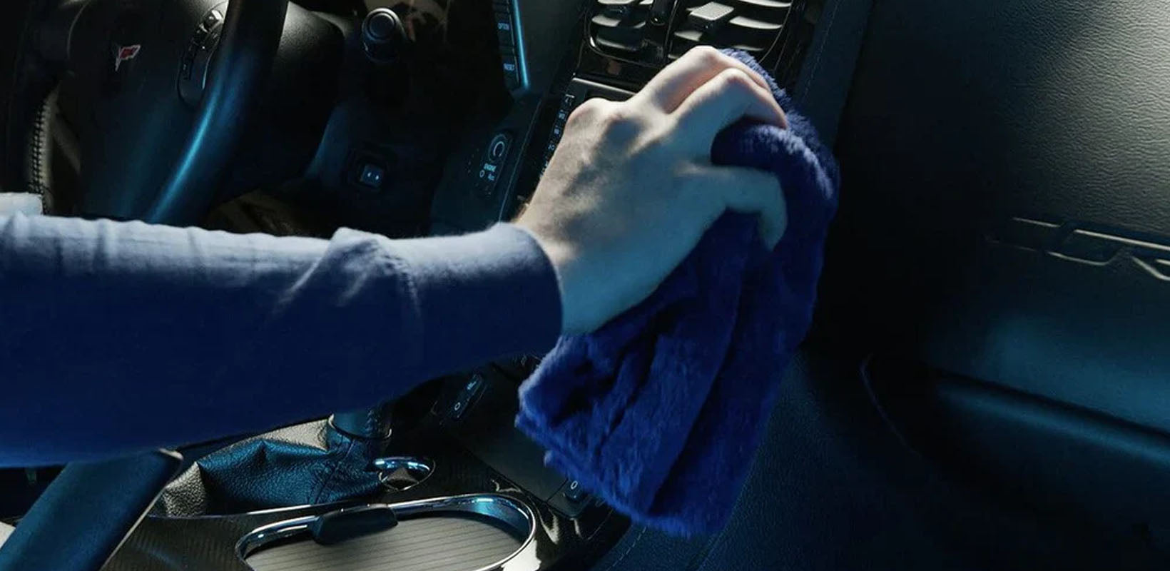 Rekomendasi Interior Cleaner Mobil Aman & Efektif